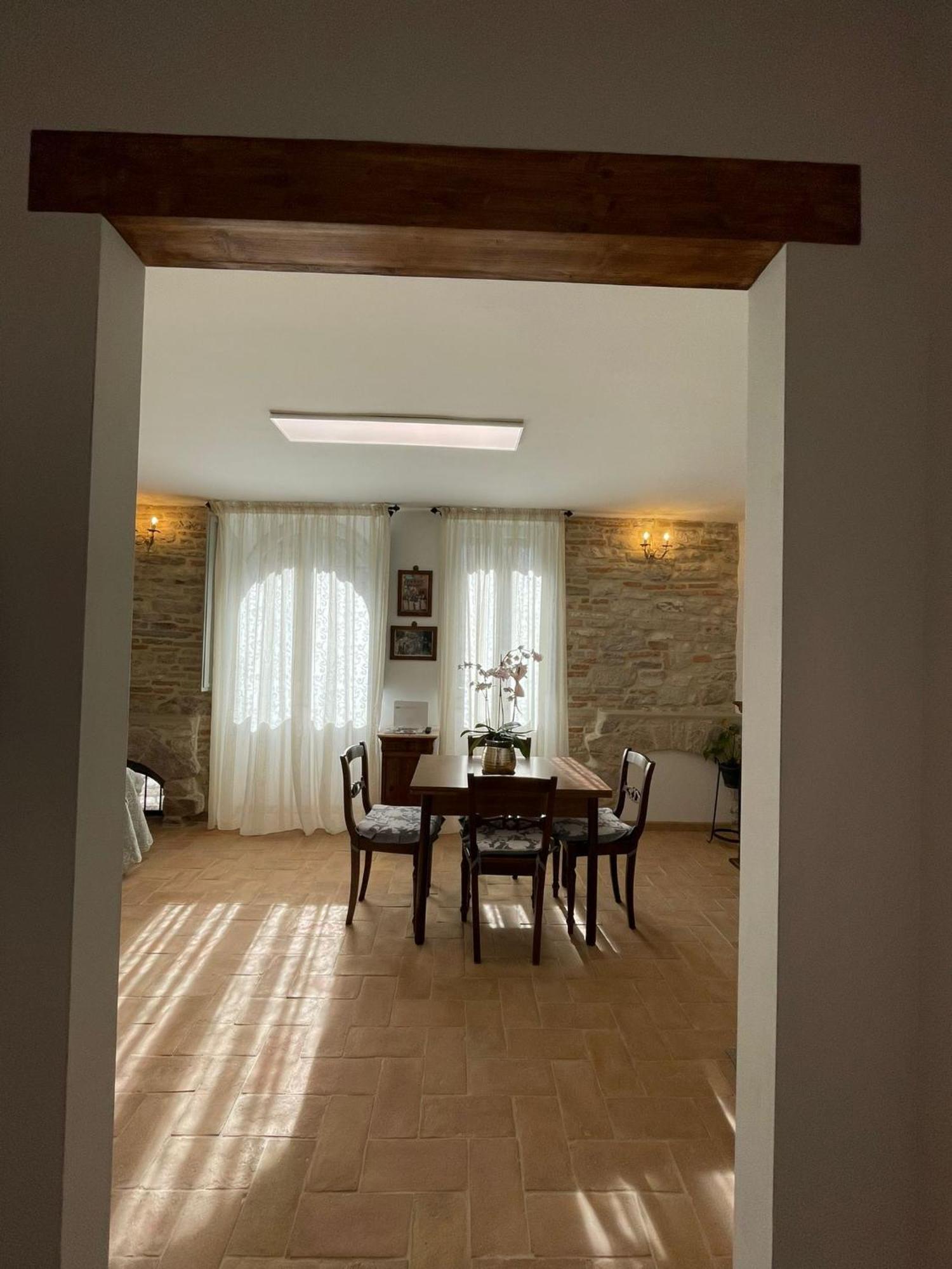 Casa La Rosa Apartment Gubbio Exterior photo